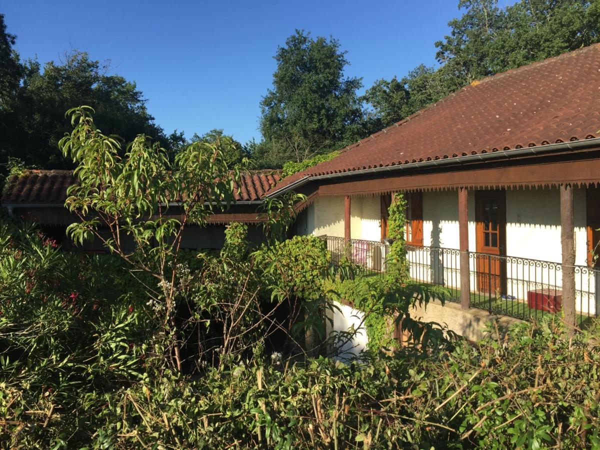 Bed and Breakfast Cudoille Armous-et-Cau Exterior foto